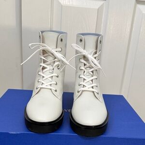 Stuart Weitzman Henley White Lace-Up Women's Bootie US 7.5